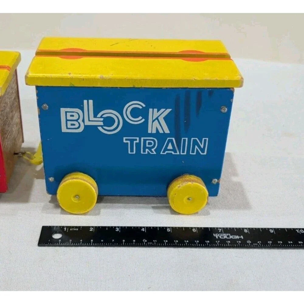 Vintage Wooden Toy Train Pull Toy 3 Cars 30 In.